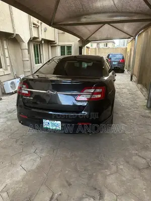 Ford Taurus 2014 Black