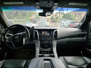 Cadillac Escalade ESV 2018 Black