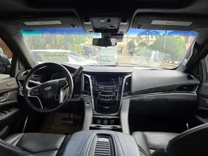 Cadillac Escalade ESV 2018 Black