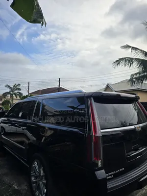 Cadillac Escalade ESV 2018 Black