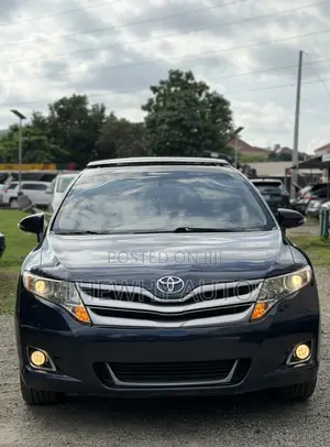 Toyota Venza XLE 2015 Blue