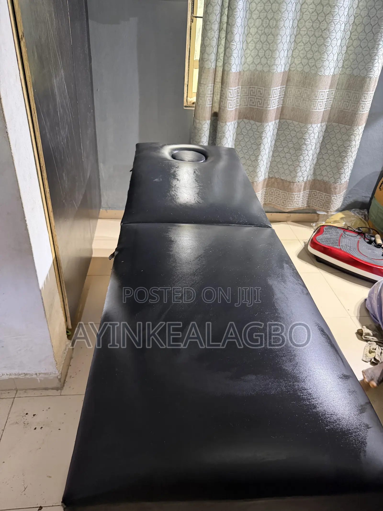 Lash Teach Bed