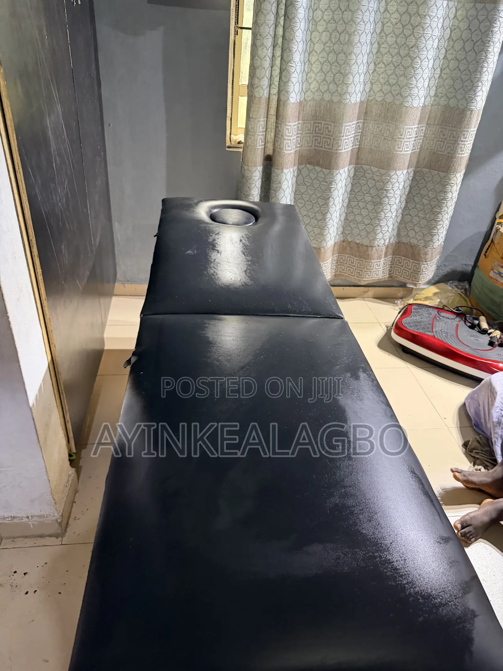 Lash Teach Bed