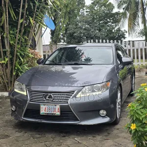 Lexus ES 2014 Gray