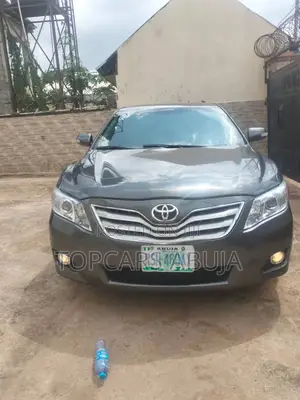 Toyota Camry 2009 Gray