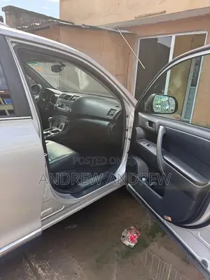 Toyota Highlander 2011 Silver