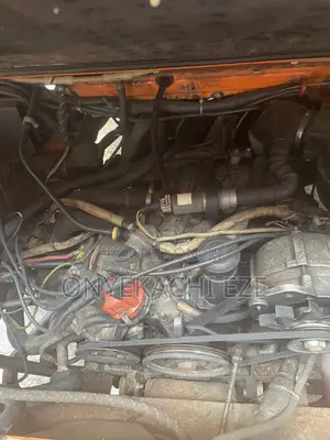 Volkswagen Transporter 2003 Orange