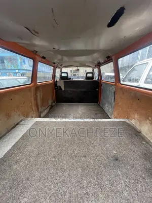 Volkswagen Transporter 2003 Orange