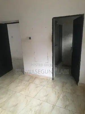 3bdrm Apartment in Unity Estate, Ado / Ajah for rent