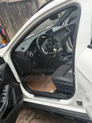 Mercedes-Benz GLA 250 2017 White