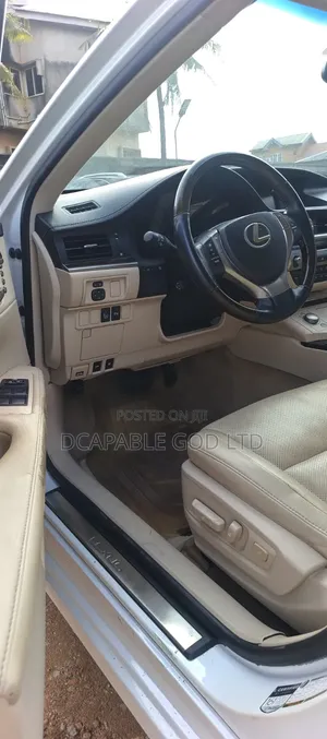 Lexus ES 2014 White