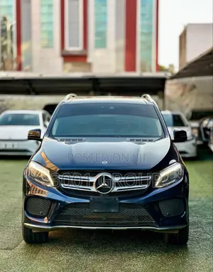 Mercedes-Benz GLE-Class 2018 Blue