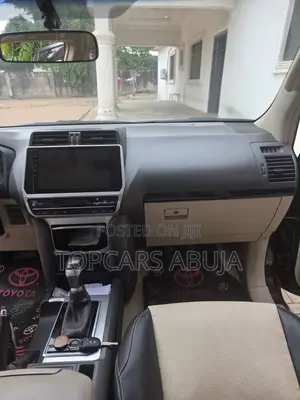 Toyota Land Cruiser Prado 2023 Black