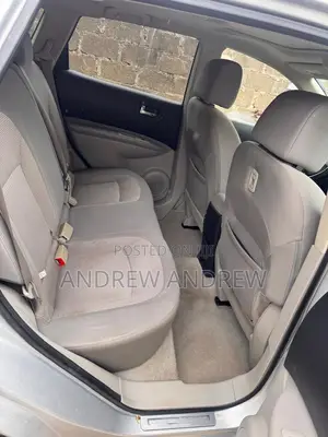 Nissan Rogue 2011 Silver