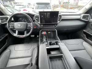 Toyota Tundra 2023 Gray