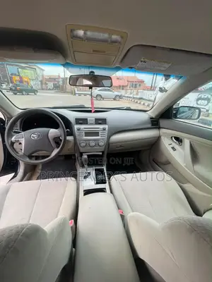 Toyota Camry LE 4dr Sedan (2.5L 4cyl 6AM) 2010 Black