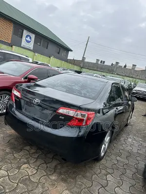 Toyota Camry SE 4dr Sedan (2.5L 4cyl 6A) 2012 Black