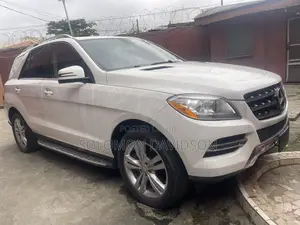 Mercedes-Benz M Class ML350 4MATIC 4dr SUV AWD (3.5L 6cyl 7A) 2015