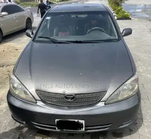 Toyota Camry LE V6 4dr Sedan (3.0L 6cyl 5A) 2004 Gray