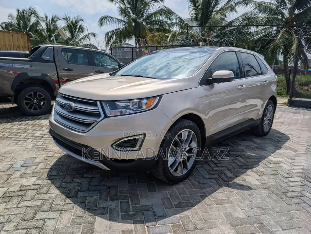 Ford Edge Titanium AWD 2018 Gold