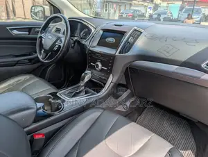 Ford Edge Titanium AWD 2018 Gold
