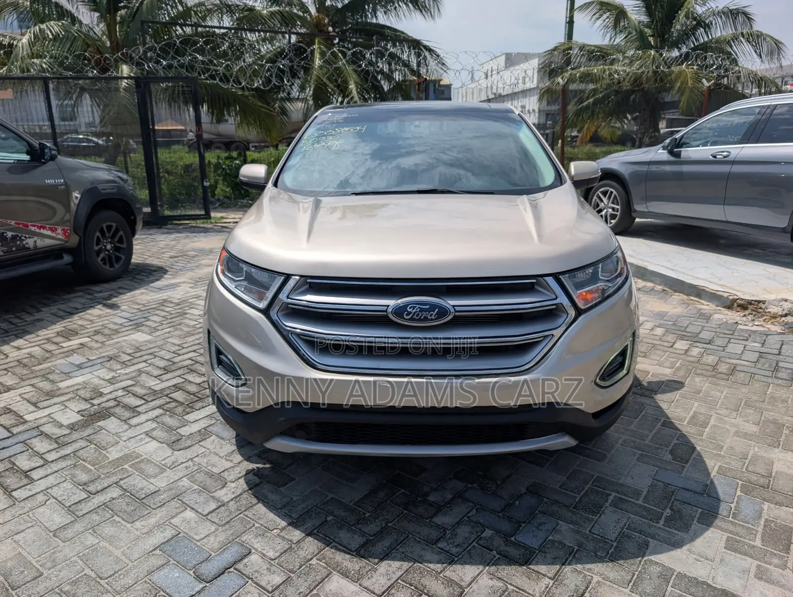 Ford Edge Titanium AWD 2018 Gold