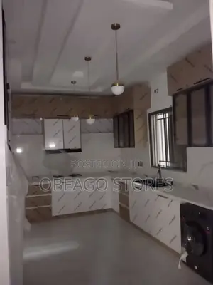 2bdrm Block of Flats in Budland Street, Berger for rent