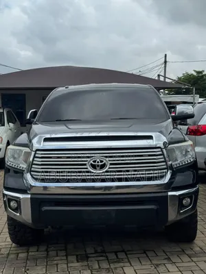 Toyota Tundra 2016 Black