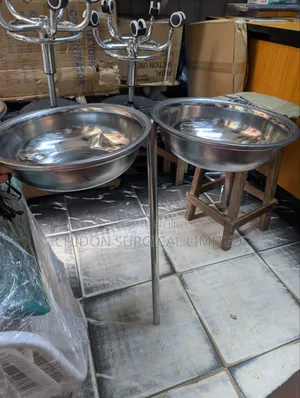 Surgical Bowl With Stand Double