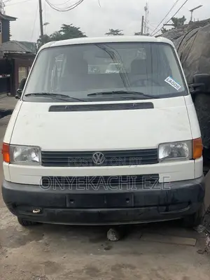 Volkswagen Transporter 2004 White