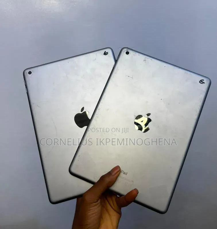 Apple iPad 5 (2022) 32 GB Silver