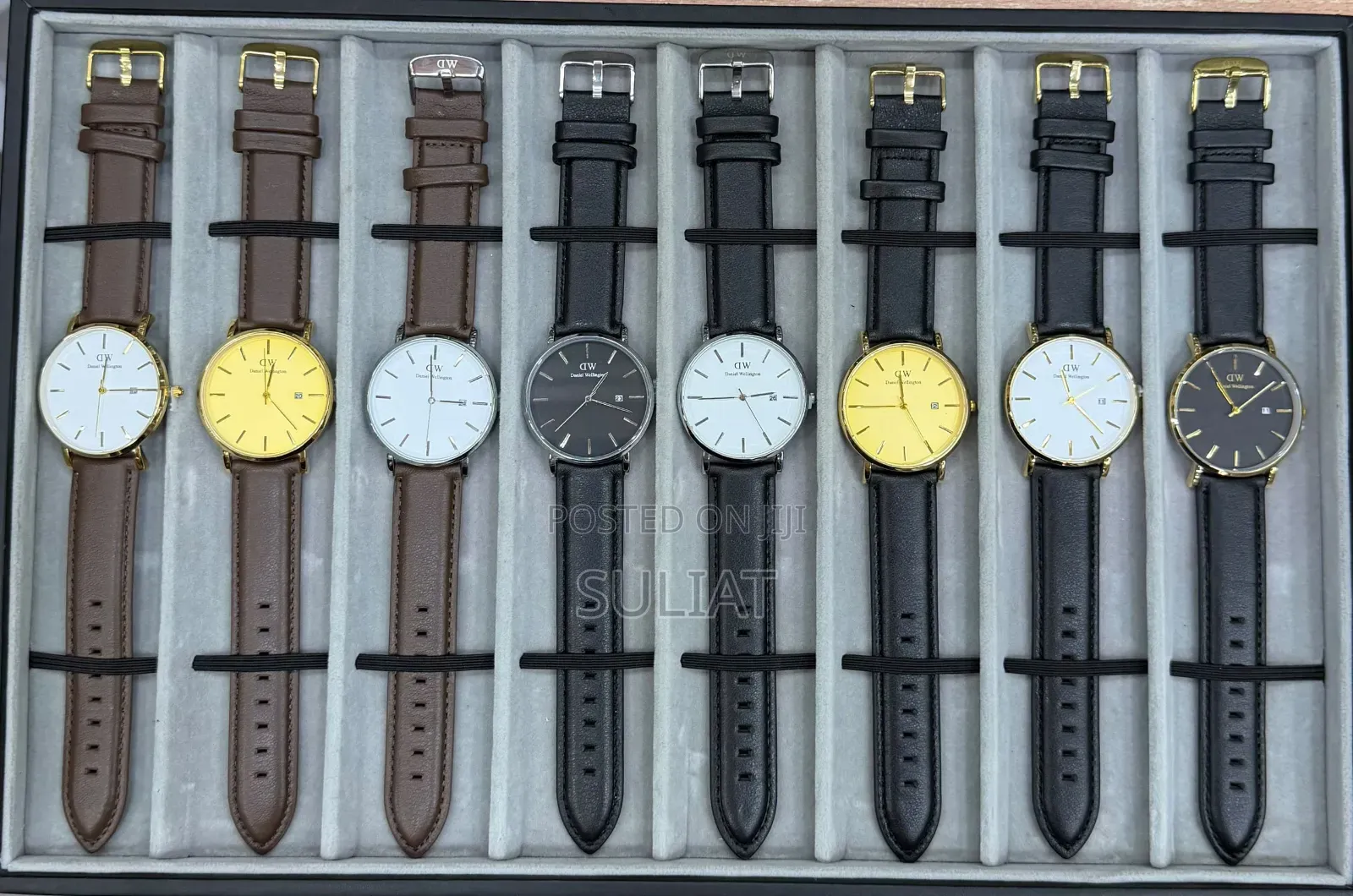 *Daniel Wellington*
