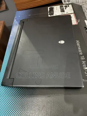 Laptop Alienware m17 R5 16GB AMD Ryzen 9 SSD 1T