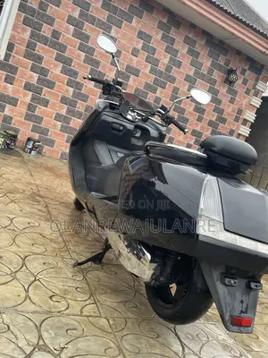 Yamaha 2018 Black