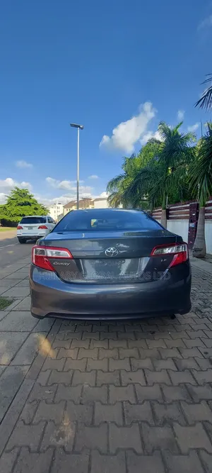 Toyota Camry 2013 Gray