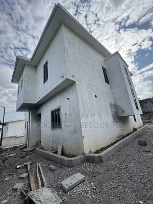 4bdrm Duplex in Naf Valley Estate for sale
