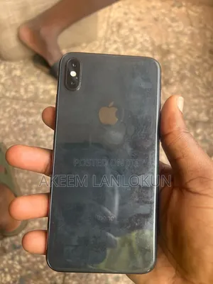 Apple iPhone XS Max 64 GB Black