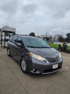 Toyota Sienna 2014 Gray