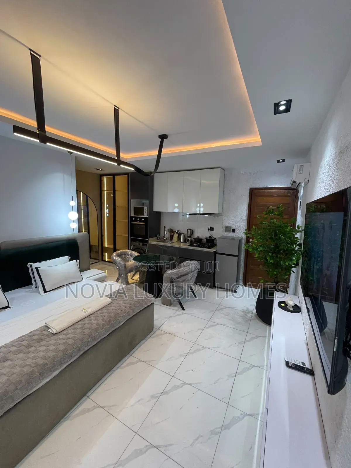 Luxury Studio Apartment