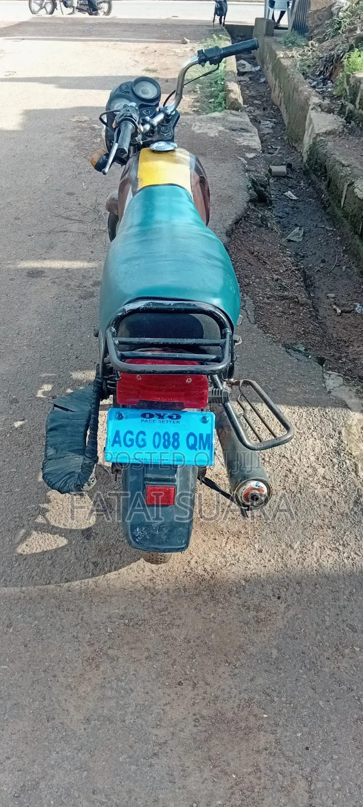TVS HLX 125 2009 Blue