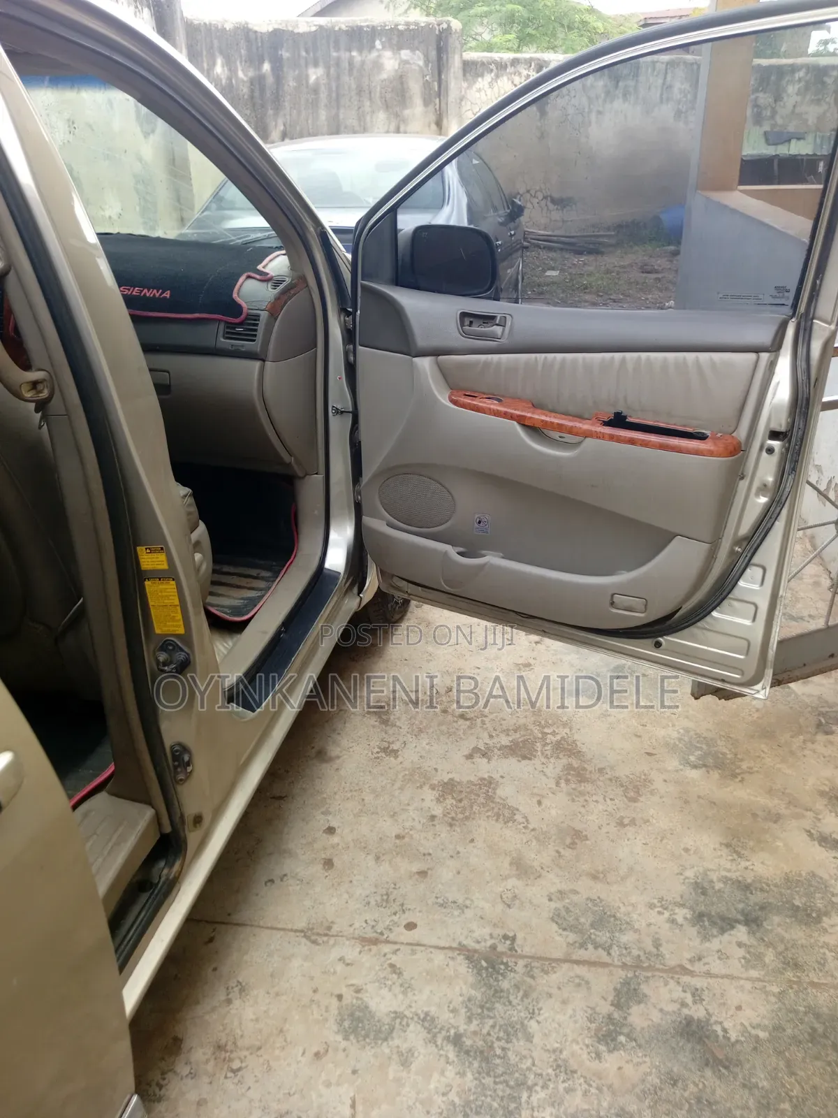 Toyota Sienna 2007 Gold