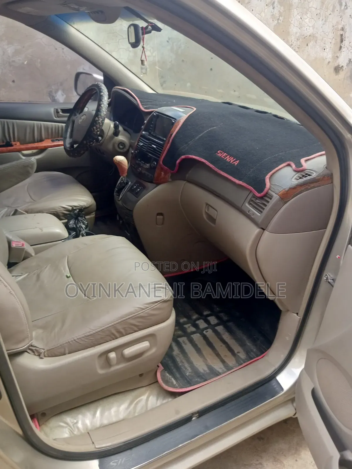 Toyota Sienna 2007 Gold