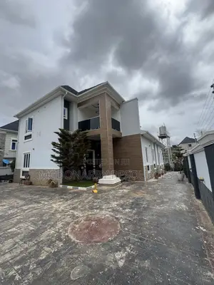 4bdrm Duplex in St Martin Estate, Pyakasa for sale