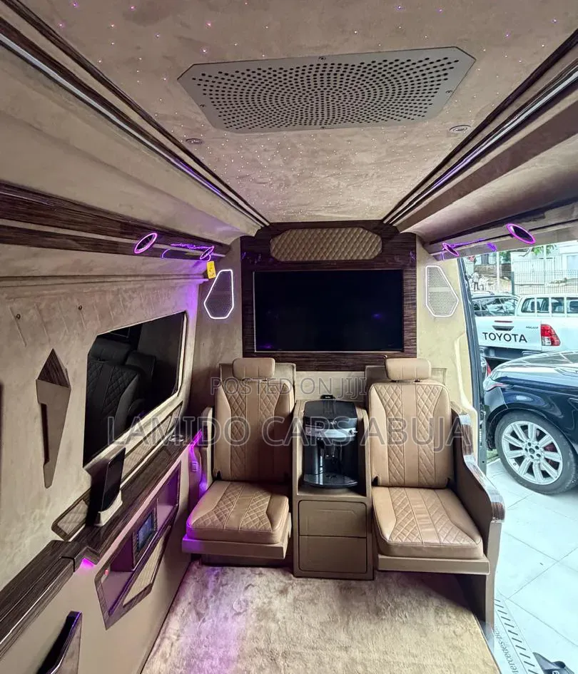 New Mercedes-Benz Sprinter 2022 Black
