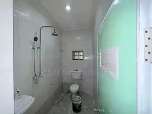 1bdrm Room & Parlour in Eket for rent