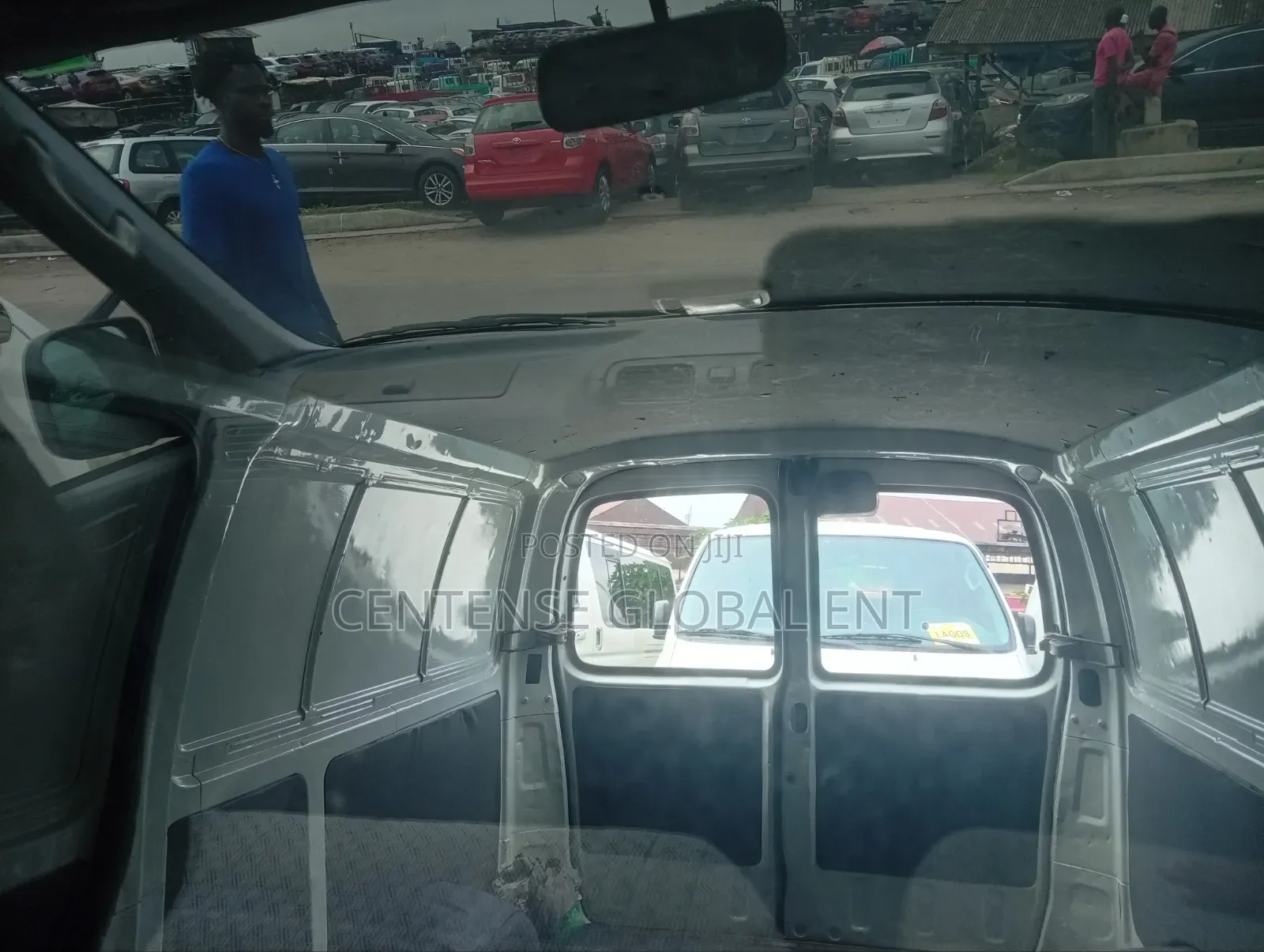 Toyota HiAce 2005 White
