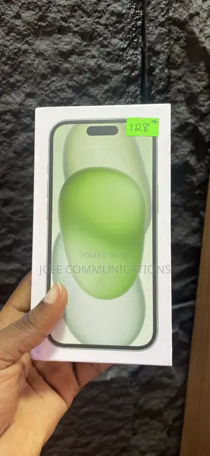 New Apple iPhone 15 128 GB Green