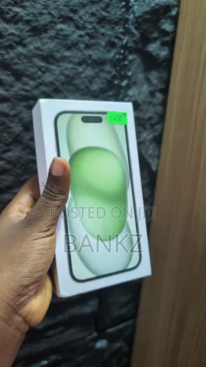 New Apple iPhone 15 128 GB Green