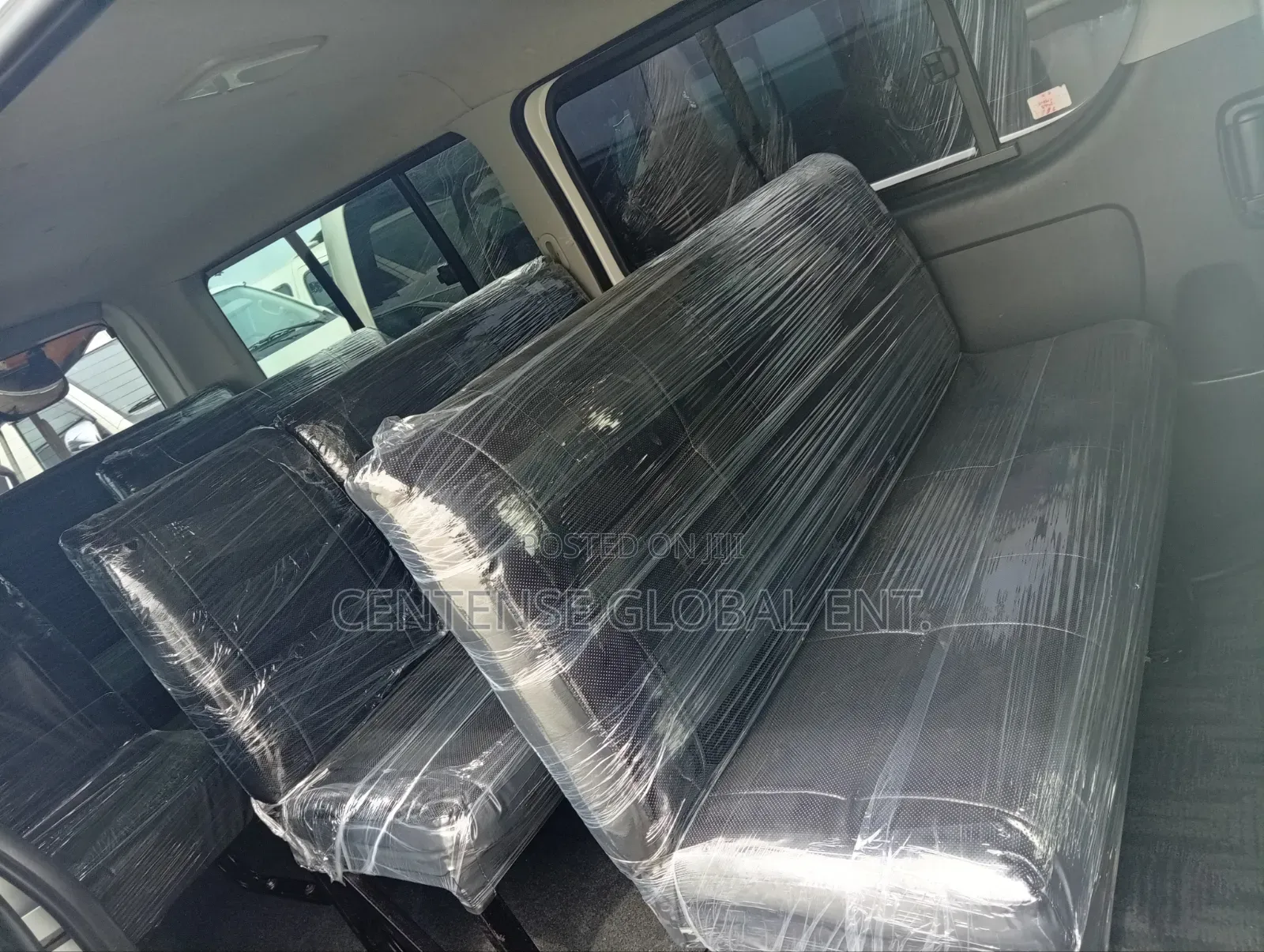 Toyota HiAce 2010 White