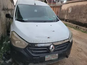Renault Duster 2016 White